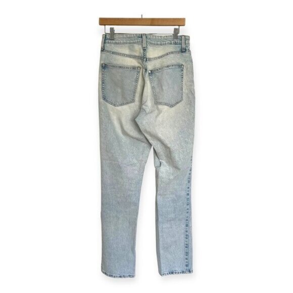 H&M Light Wash High Rise Vintage Straight Jeans - Picture 3 of 6